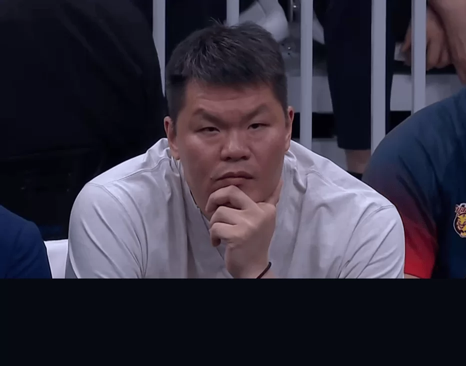 3位球员1位教练！猜测这4人今夏很可能离队，焦泊乔黄明依在列_拉科维奇_广东_杜锋和